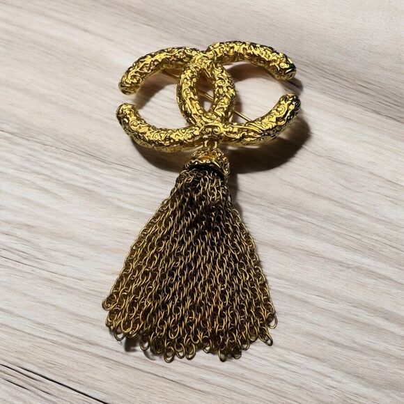 Chanel Vintage Gold Plated CC Tassel Brooch - Picture 1 of 6